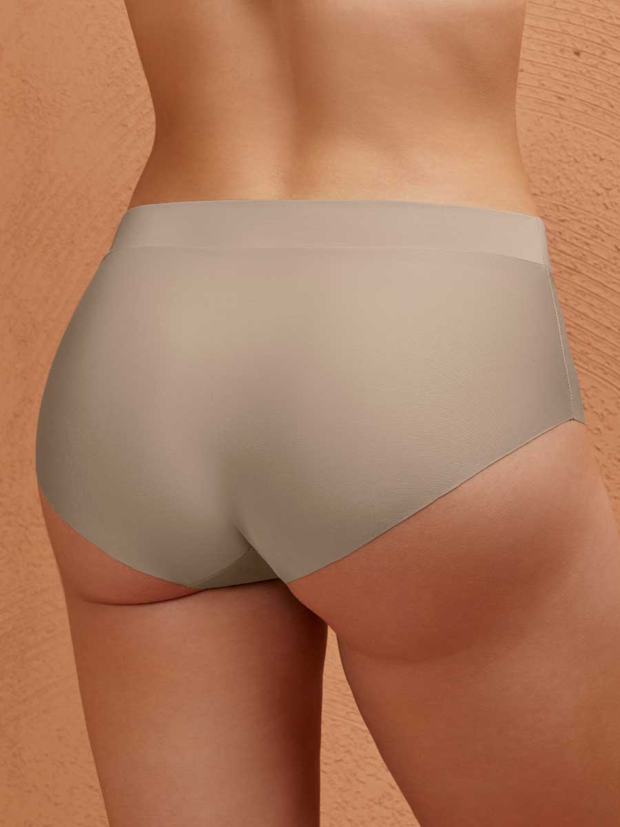 Cachetero Invisible con Fajón en Cintura Pistacho Cremoso