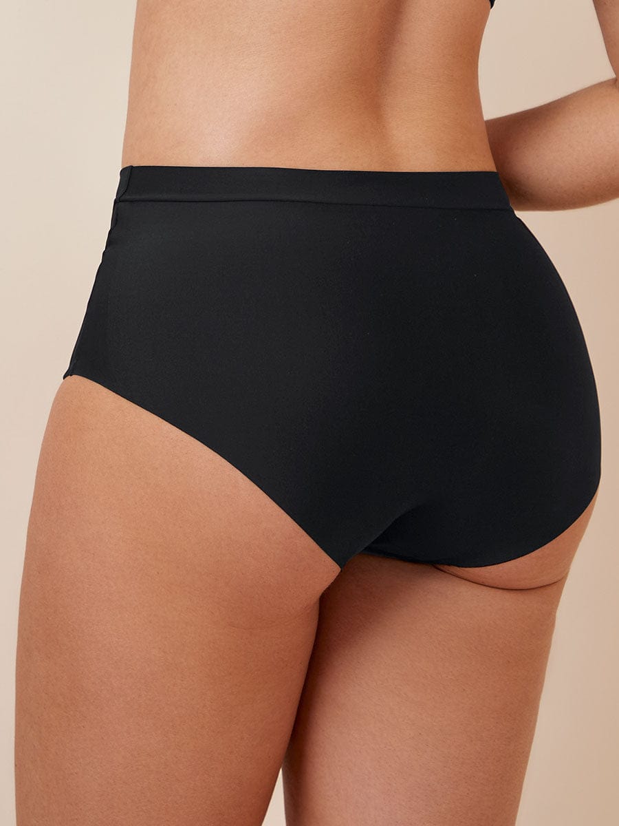 Panty Control Suave en Abdomen Negro