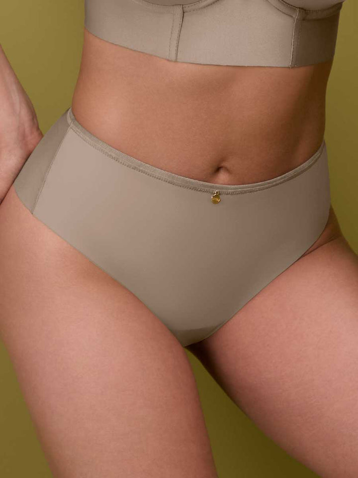 Brasilera Moldeadora Para Mujer Color Pistacho Cremoso